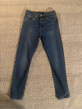 Levi's 501 Premium Jeans – W24 L28 – Classic Medium Wash